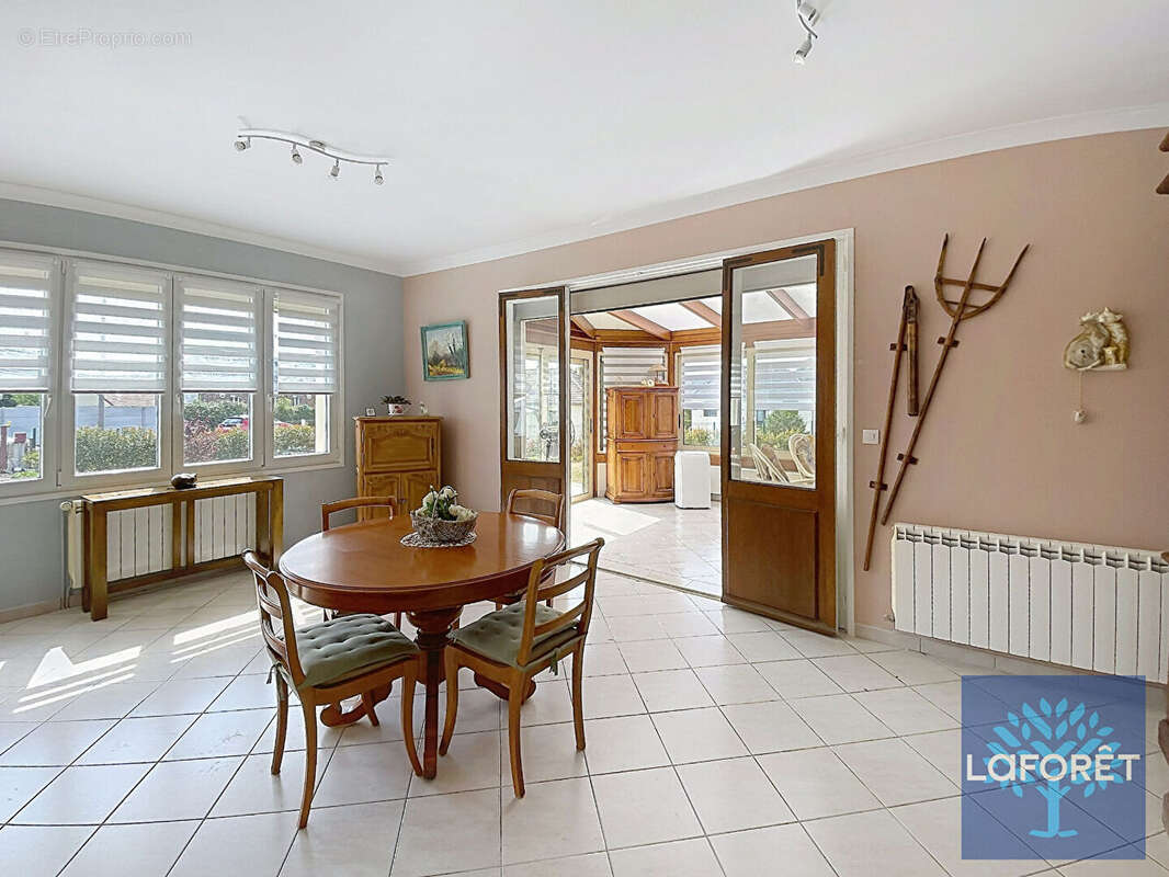 Maison Beaumont Le Roger 4 pièce(s) 111 m2 - photo 6