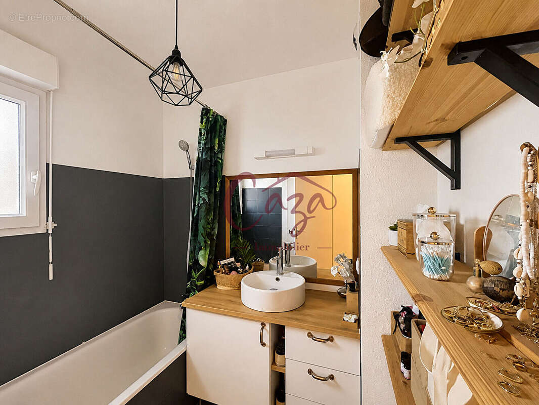 Appartement T2 de 47 m2 - T2 / SANS TRAVAUX - Villenave d'Ornon - photo 5