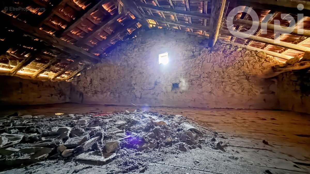  Maison à rénover avec ses 3 granges - photo 19