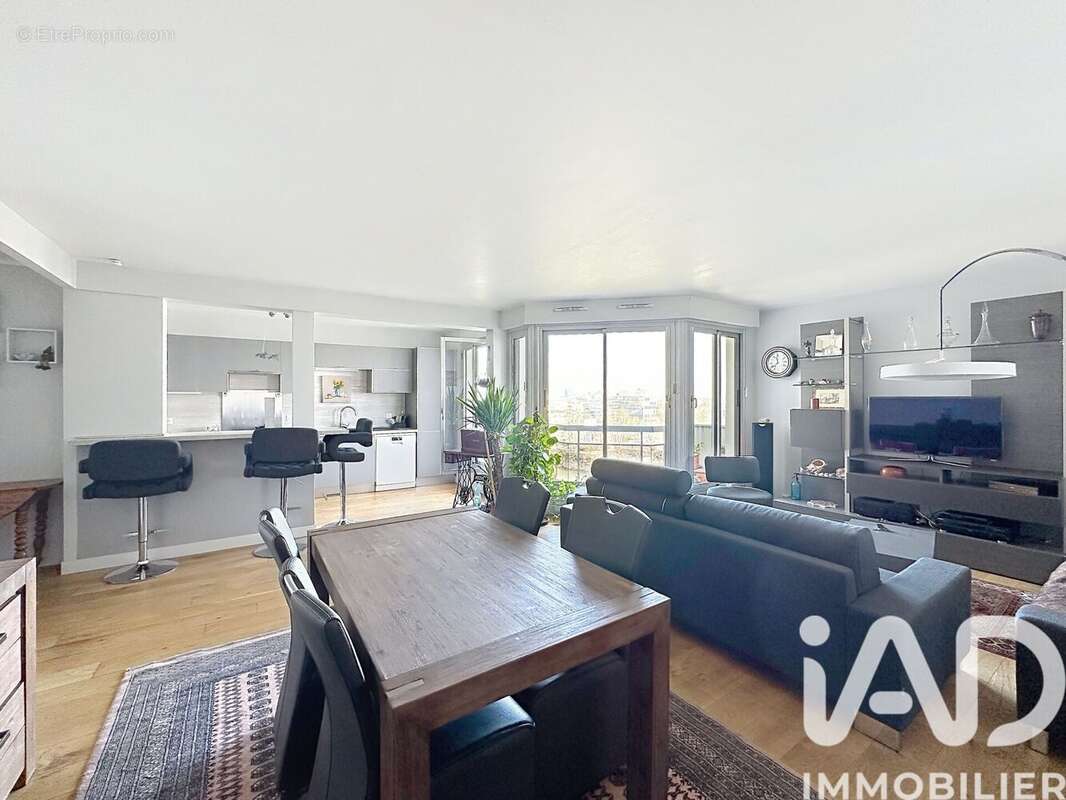 Photo 3 - Appartement à COURBEVOIE