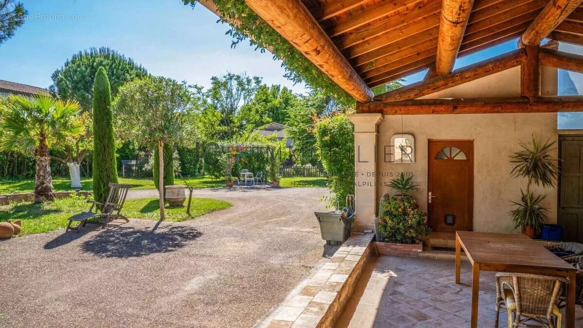 Maison à SAINT-REMY-DE-PROVENCE