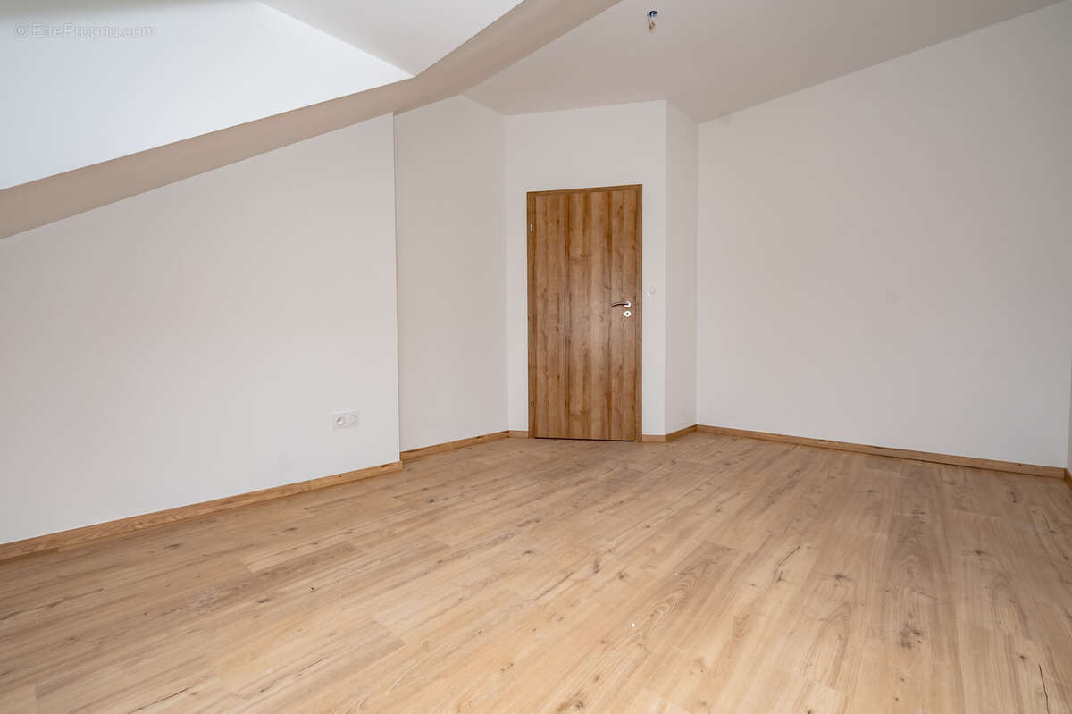 Appartement à MOUTHE