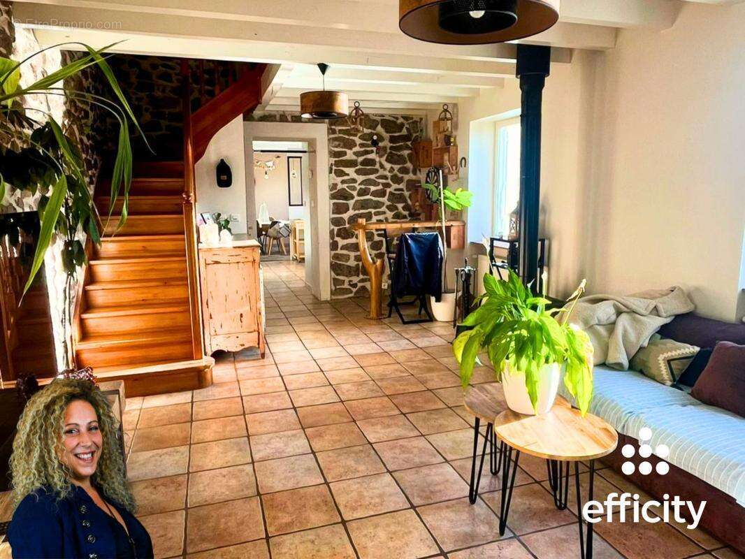 Maison à AUREC-SUR-LOIRE