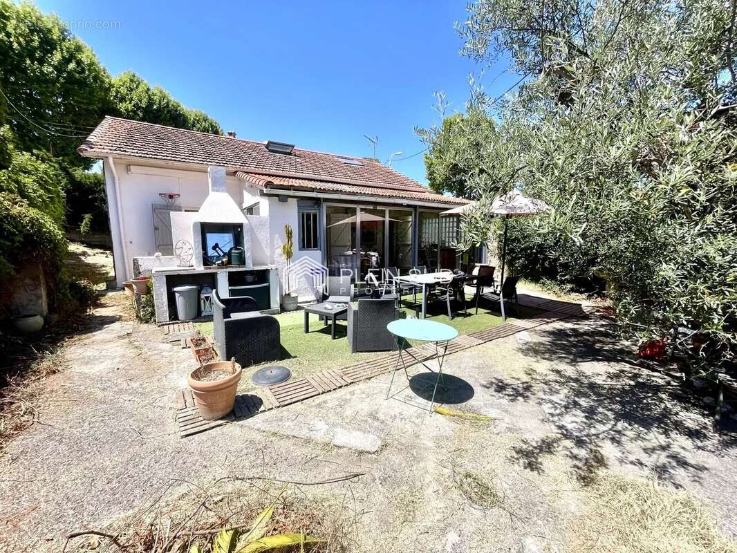 Maison à MOUGINS