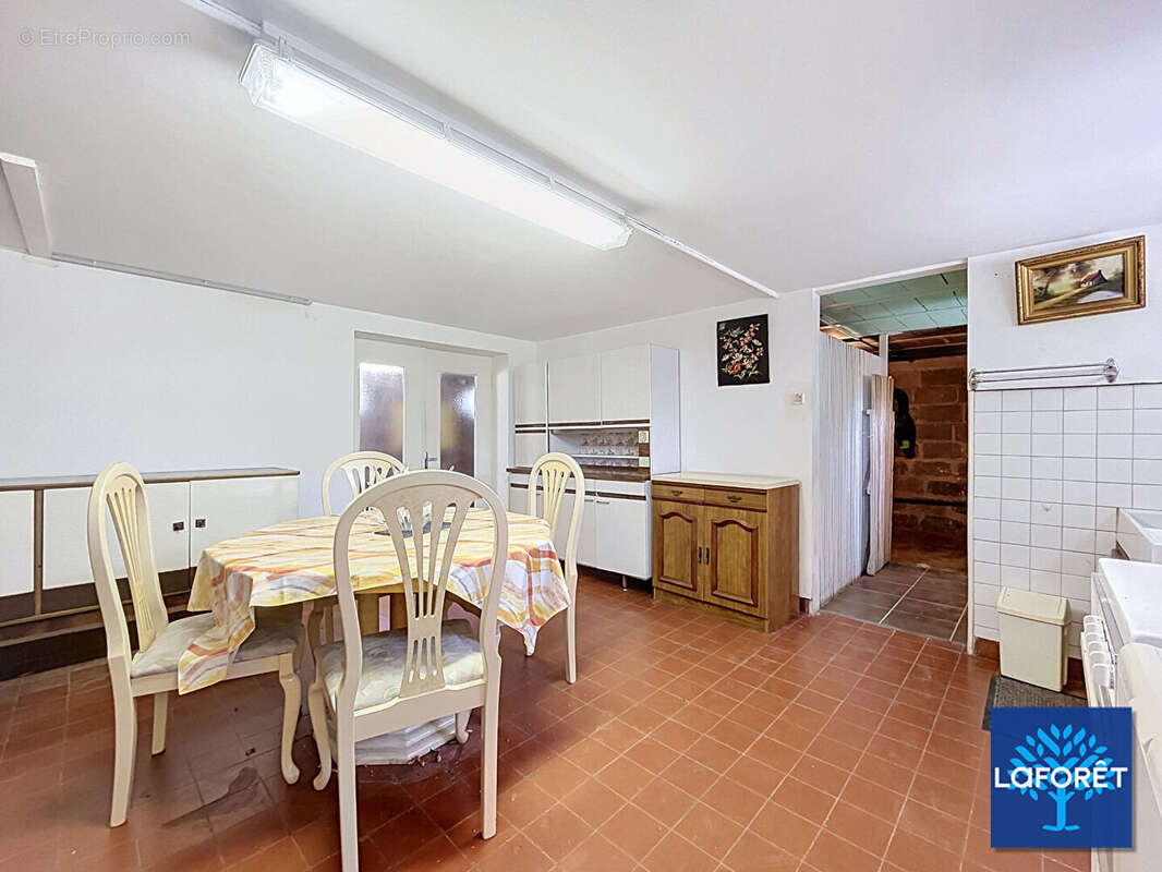 Maison 3 chambres avec grand sous-sol et jardin clos à La Chaussée-Saint-Victor - photo 13