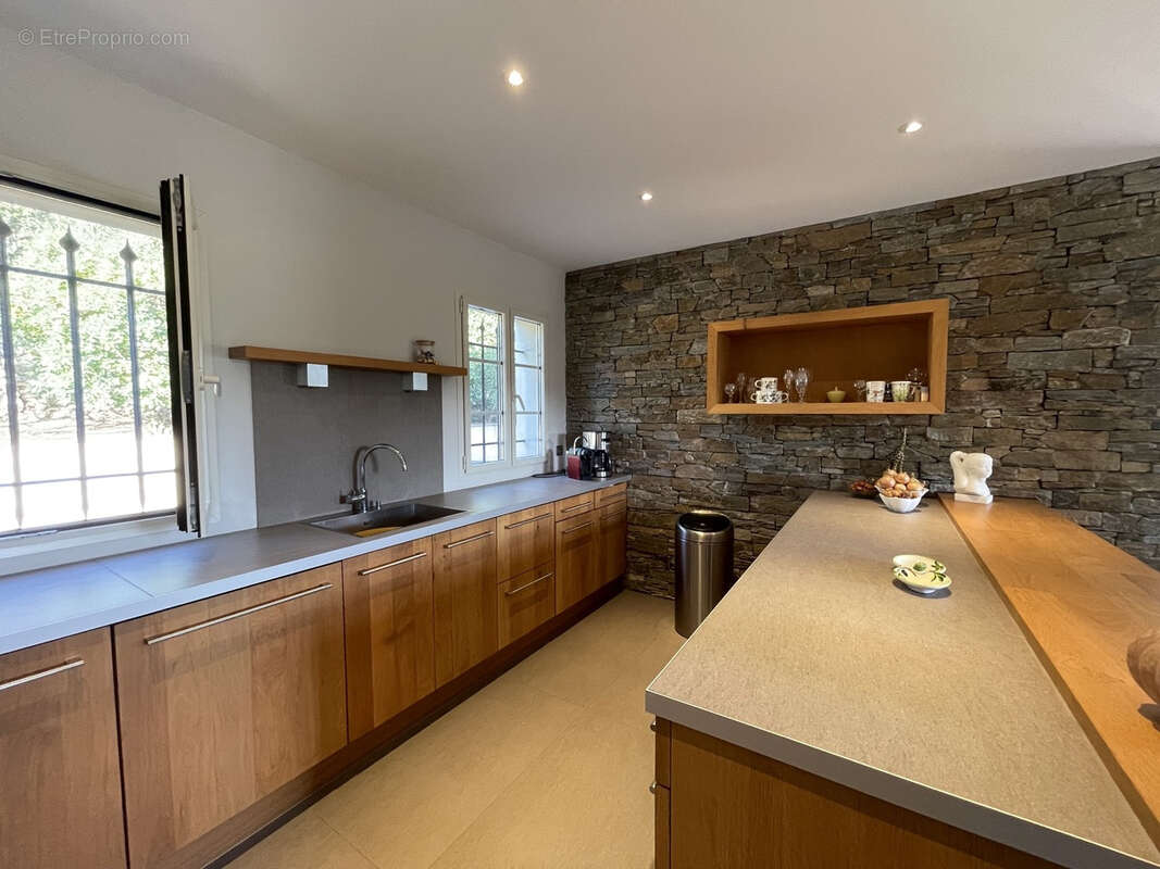 Maison à PLAN-DE-LA-TOUR