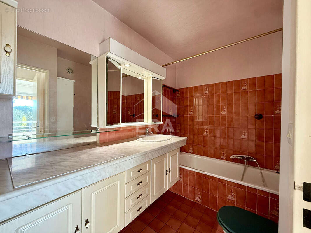 Appartement à LE CANNET