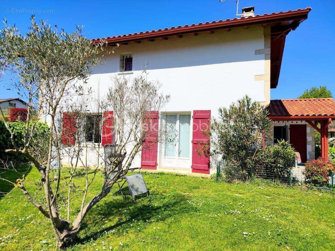 Maison à CAMBO-LES-BAINS