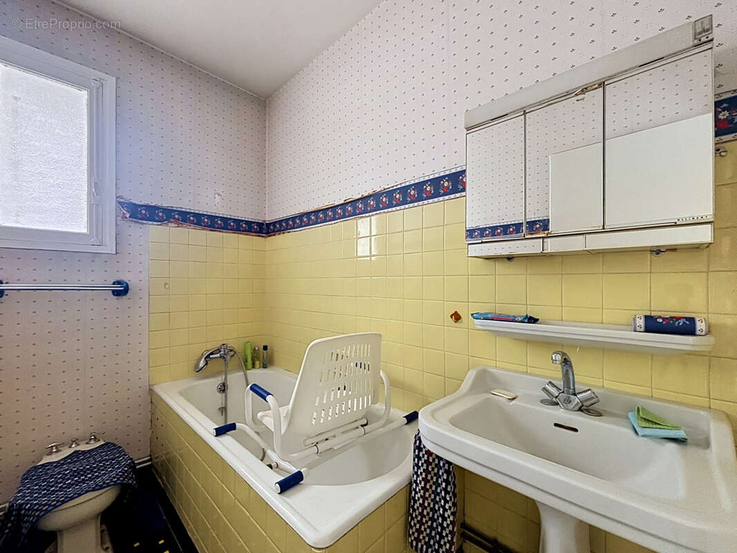 Appartement à AIX-LES-BAINS
