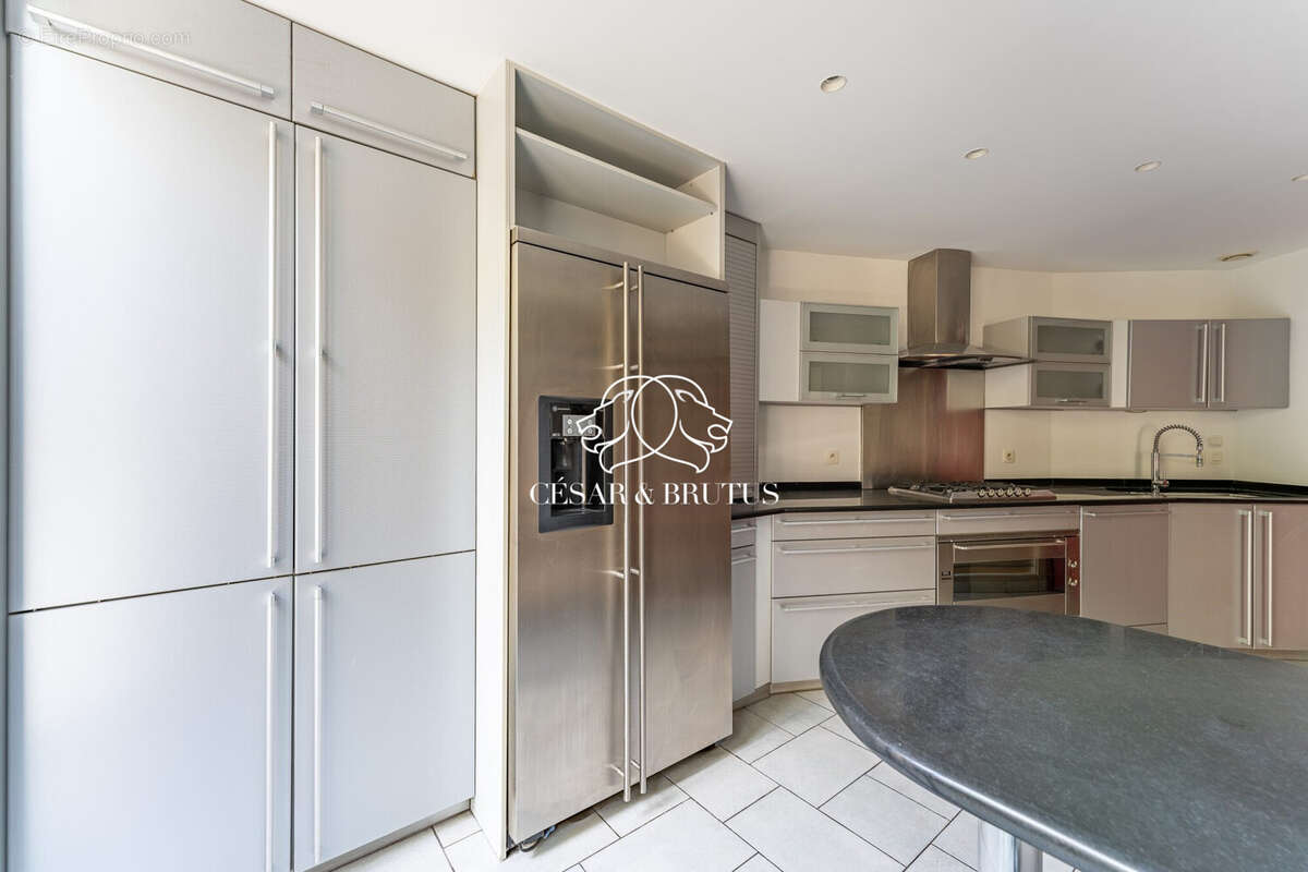 Appartement à LYON-8E