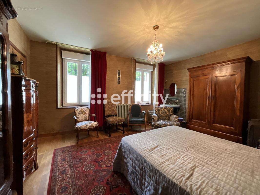 Appartement à PRIVAS