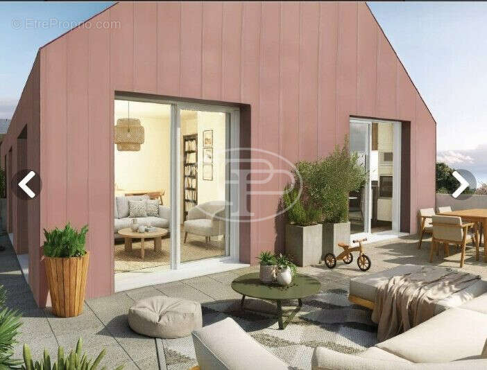Appartement à SENE