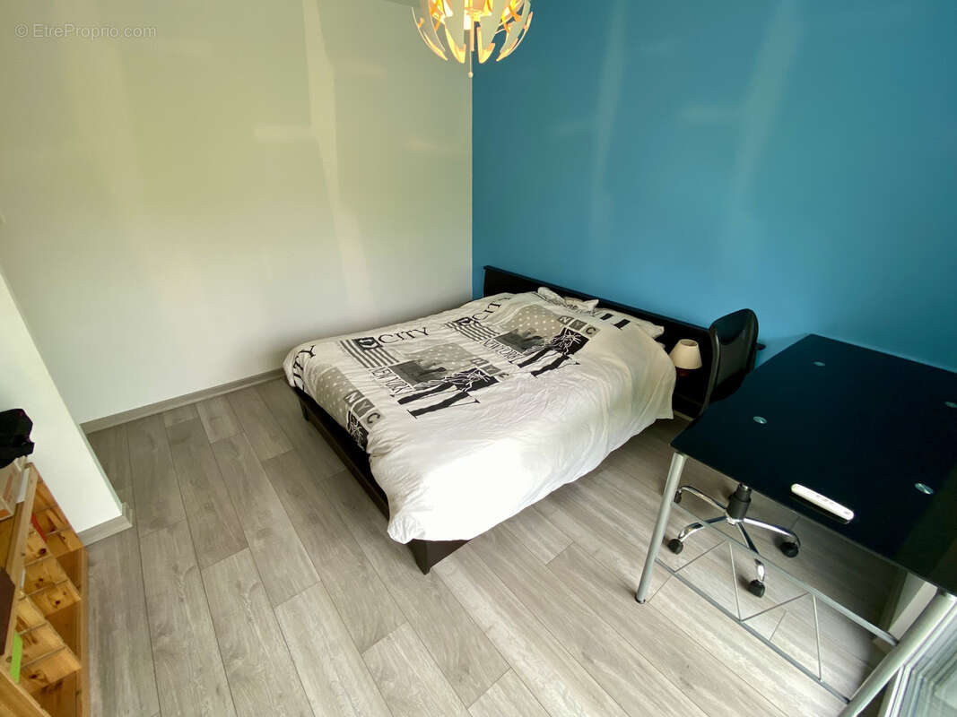 Maison à SAINT-MARTIN-DE-LA-PORTE