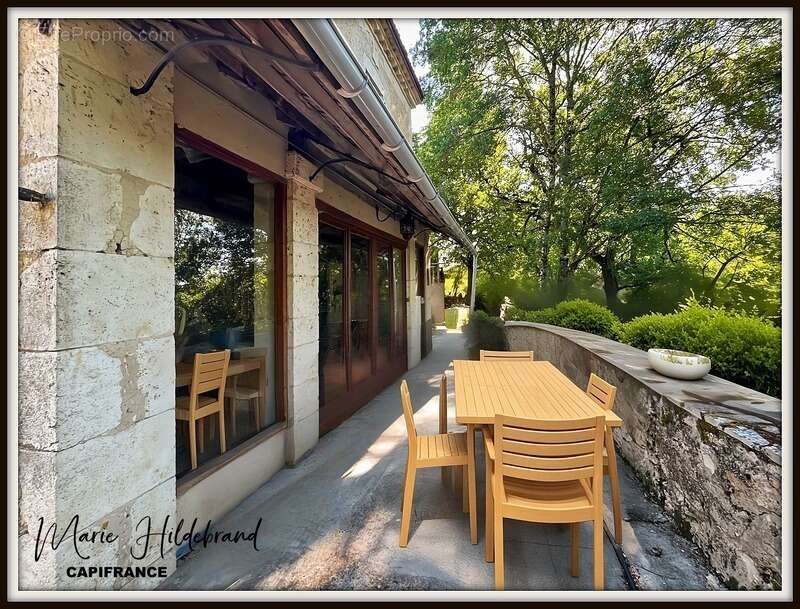 Maison à SAINT-CLAR