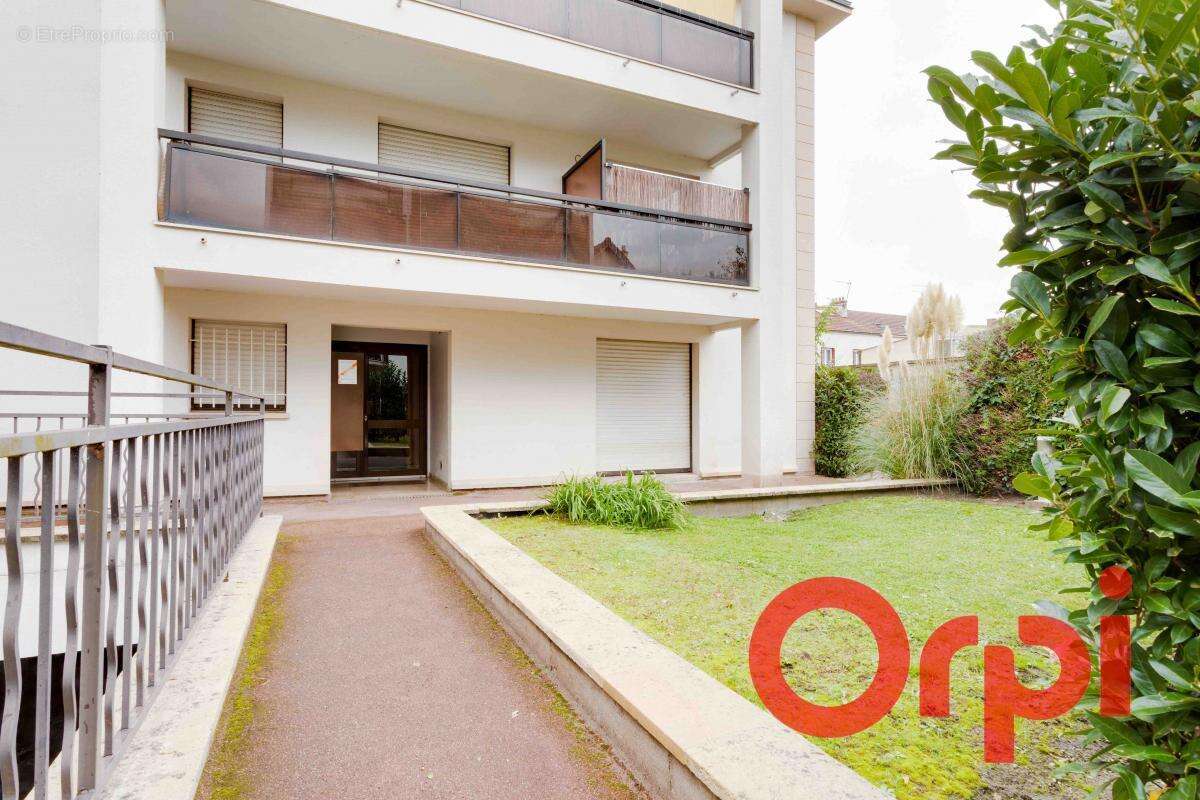 Appartement à LIVRY-GARGAN