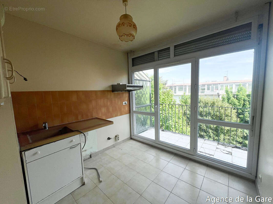 Appartement à HOUILLES