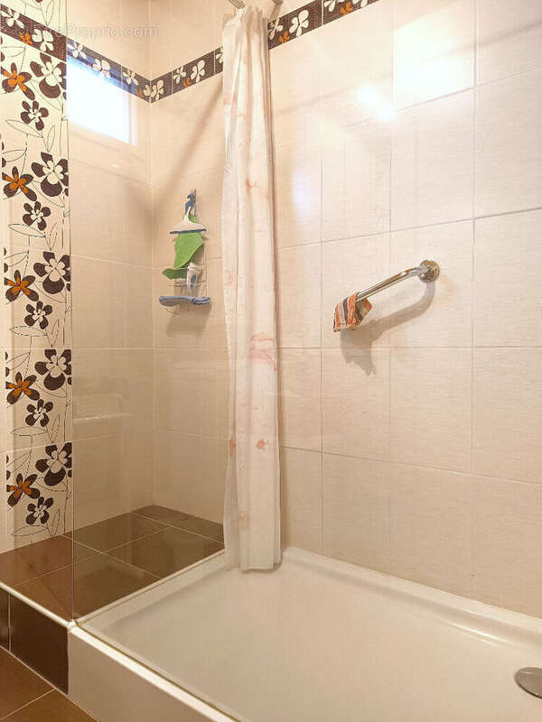 Appartement à BRIVES-CHARENSAC