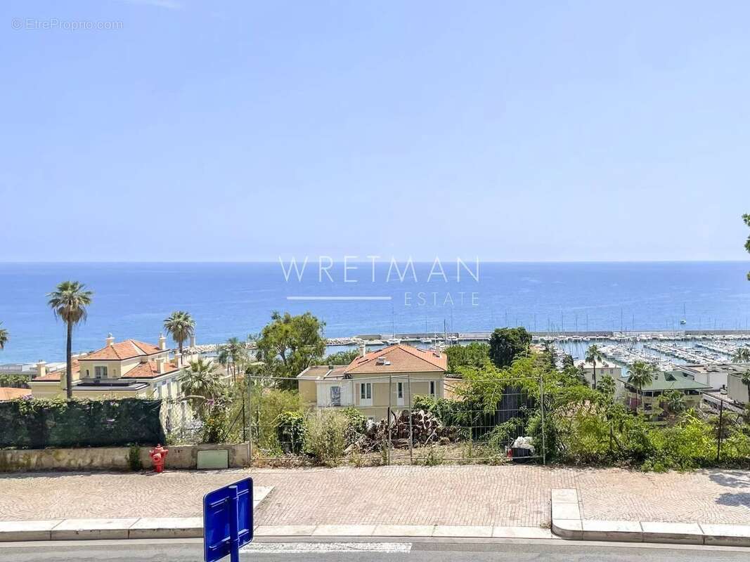Appartement à MENTON
