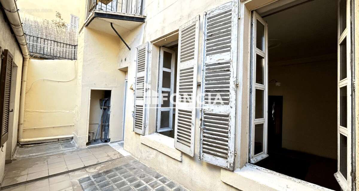 Appartement à MARSEILLE-6E