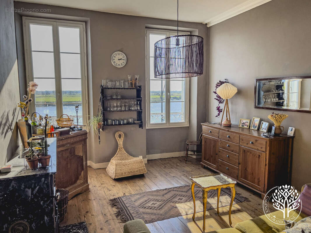 Maison à TONNAY-CHARENTE