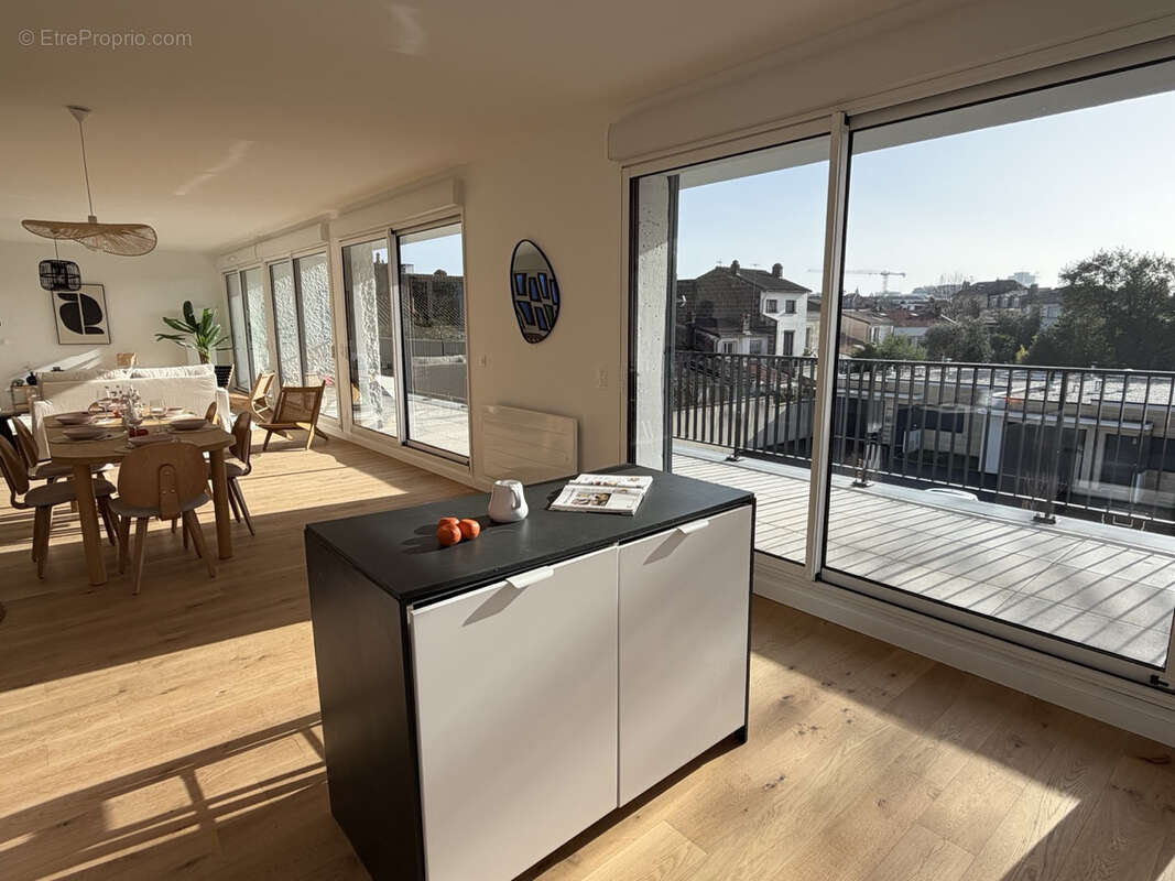 Appartement à BORDEAUX