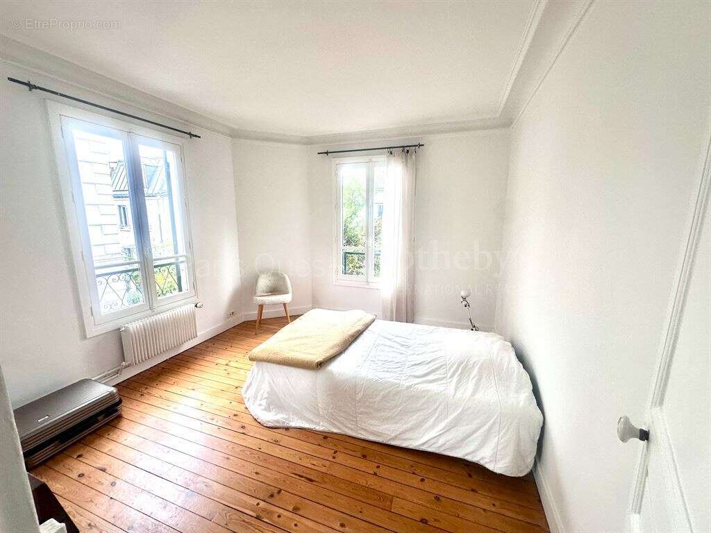 Maison à PARIS-16E