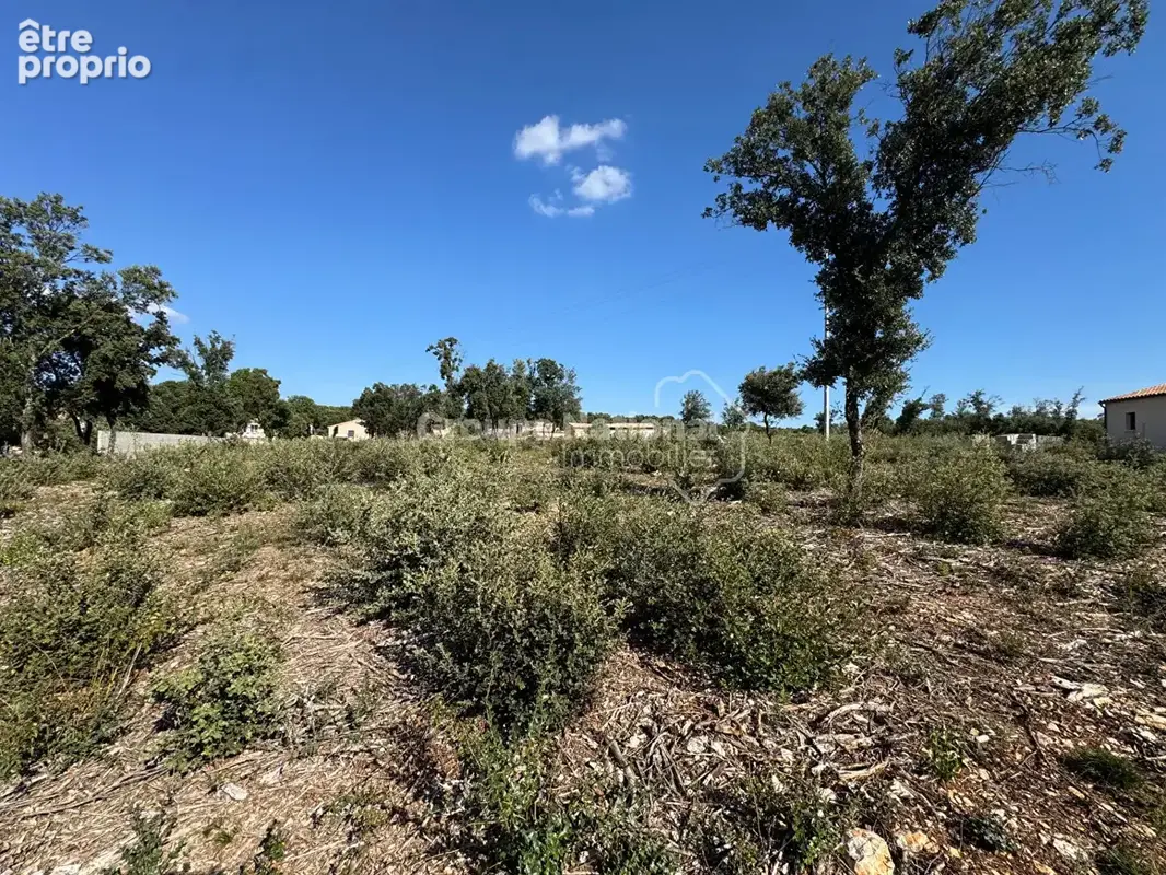 À vendre à Orgnac-l'Aven (07150) ? Terrain plat de 1102 m² - photo 2