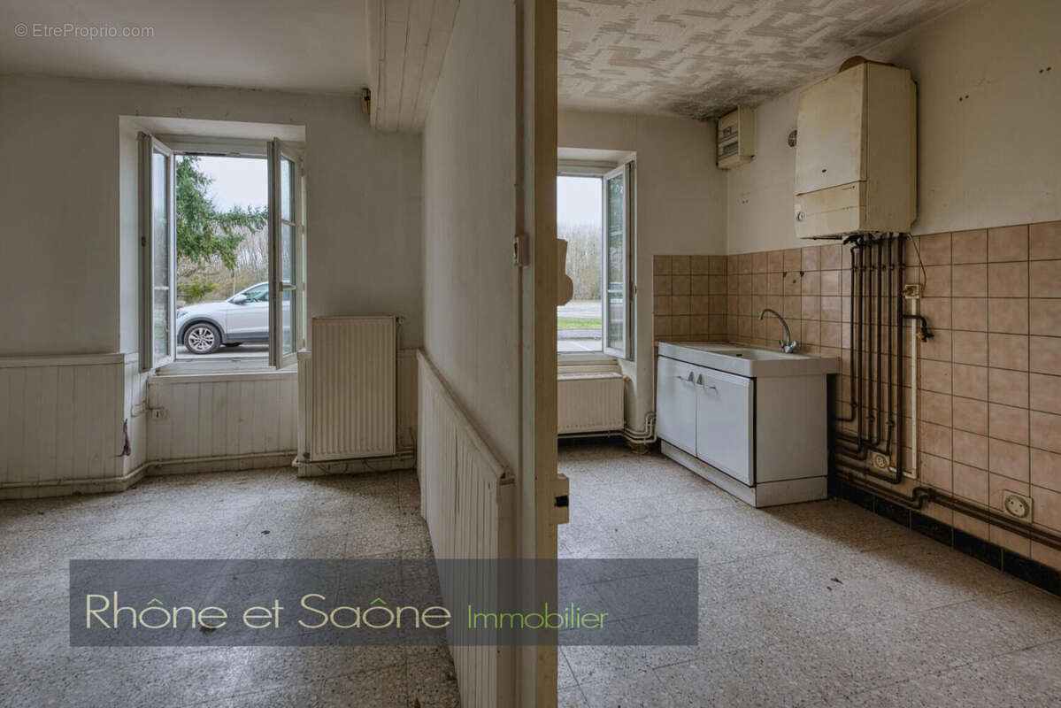 Photo 3 - Appartement à MONTMERLE-SUR-SAONE