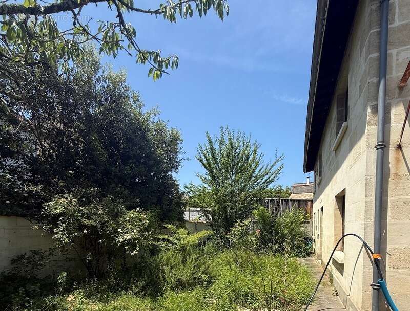 Opportunité rare – maison de 250 m² à rénover en bordure du parc bordelais - photo 4