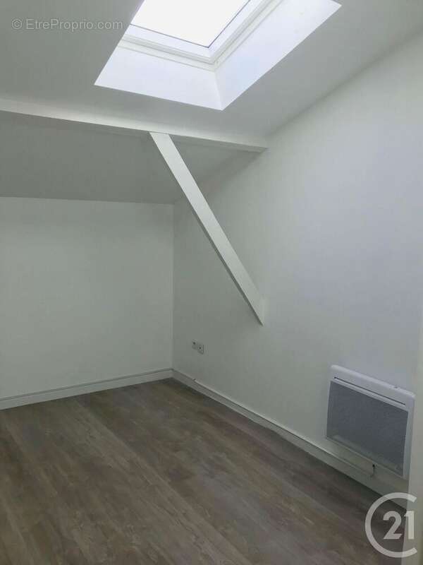 Appartement à COUTRAS