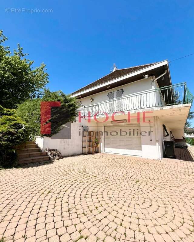 Maison à BRIE-ET-ANGONNES