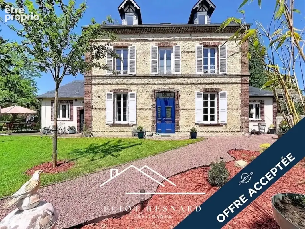 Maison à SAINT-JULIEN-LE-FAUCON