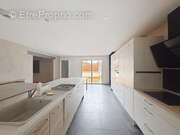 Appartement à TASSENIERES