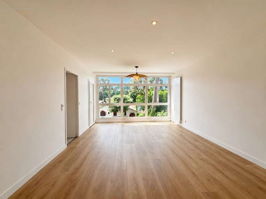Abatilles - appartement renove avec vue dominante sur les pins - photo 2