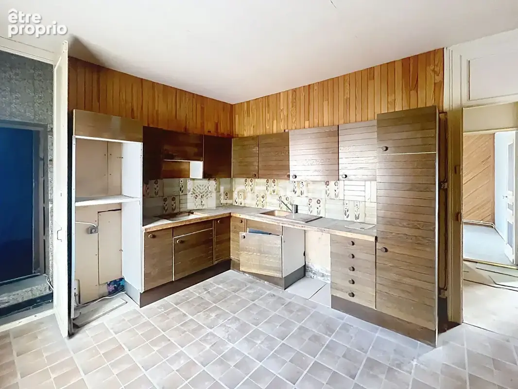 Calais - immeuble de rapport 236 m² - local commercial + appartement - comble - cave - jardin - photo 3