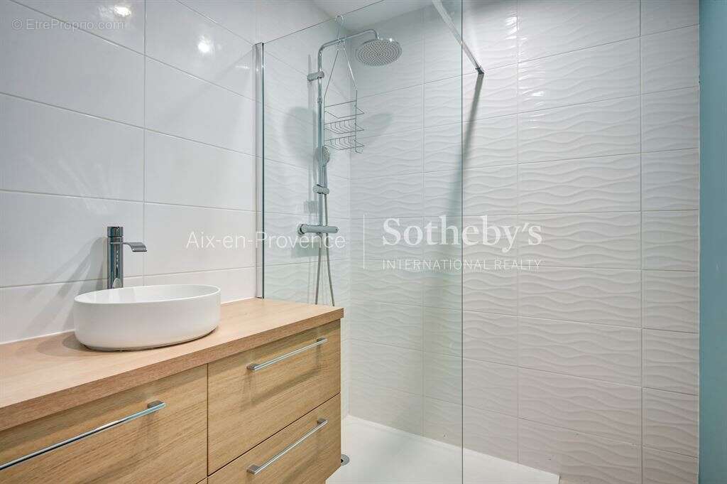 Duplex 175 m² en rez-de-chaussée avec jardin privatif – Quartier Mazarin, Aix-en-Provence - photo 17