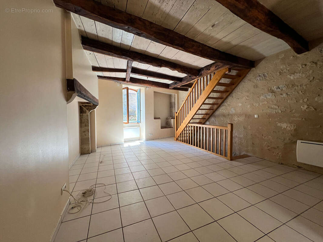Charmante maison de village avec cour et garage - photo 2