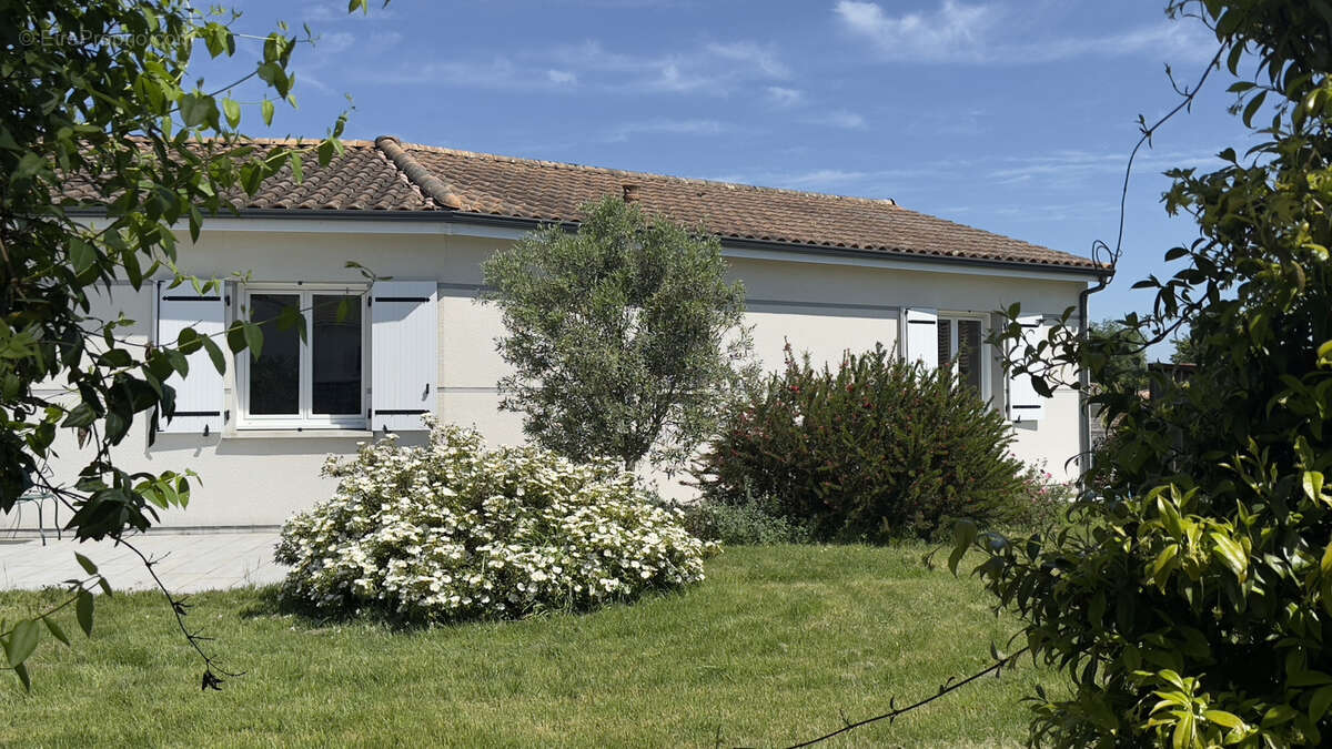 Maison à ROAILLAN