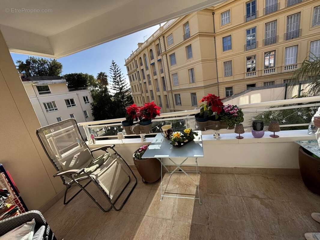 Appartement à BEAULIEU-SUR-MER