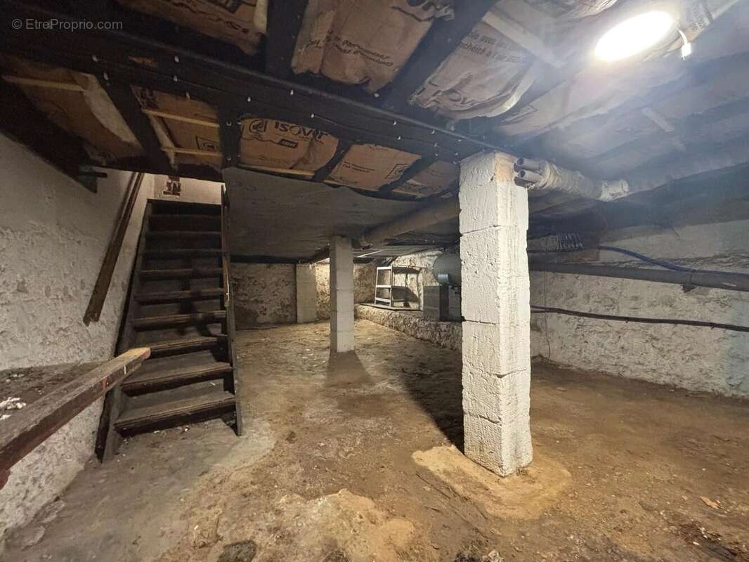 Charmante maison de ville rénovée avec 3 chambres - photo 11