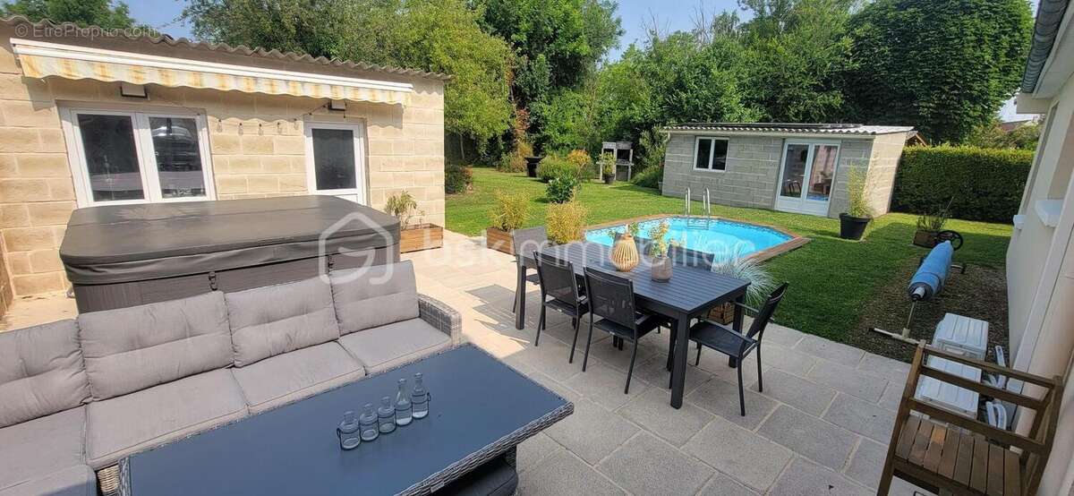 Maison à SAINT-LEU-D&#039;ESSERENT