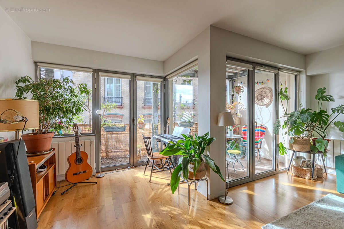 Appartement à PARIS-20E