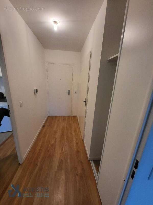   - Appartement à LA ROCHETTE