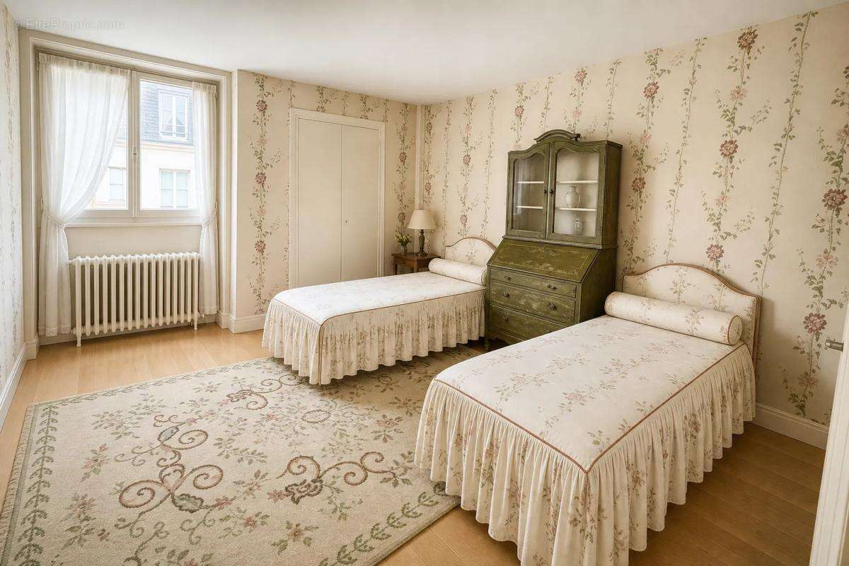 Maison à SAINT-GEORGES-SUR-MOULON