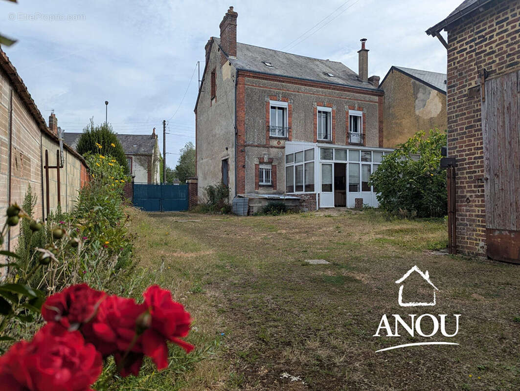 Maison à BROU