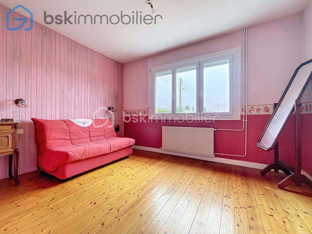 Maison à SAINT-ETIENNE-DU-ROUVRAY