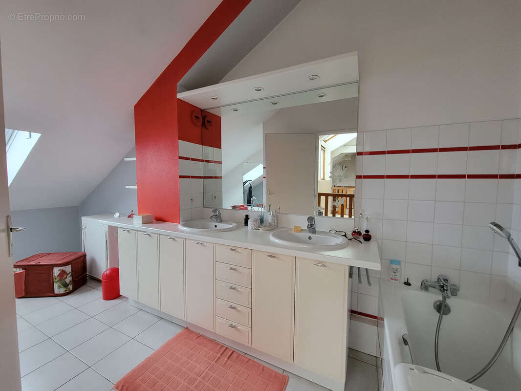 Appartement à CHEVIGNY-SAINT-SAUVEUR