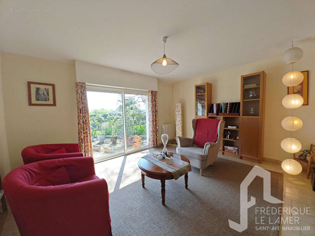 Maison à SAINT-AVE