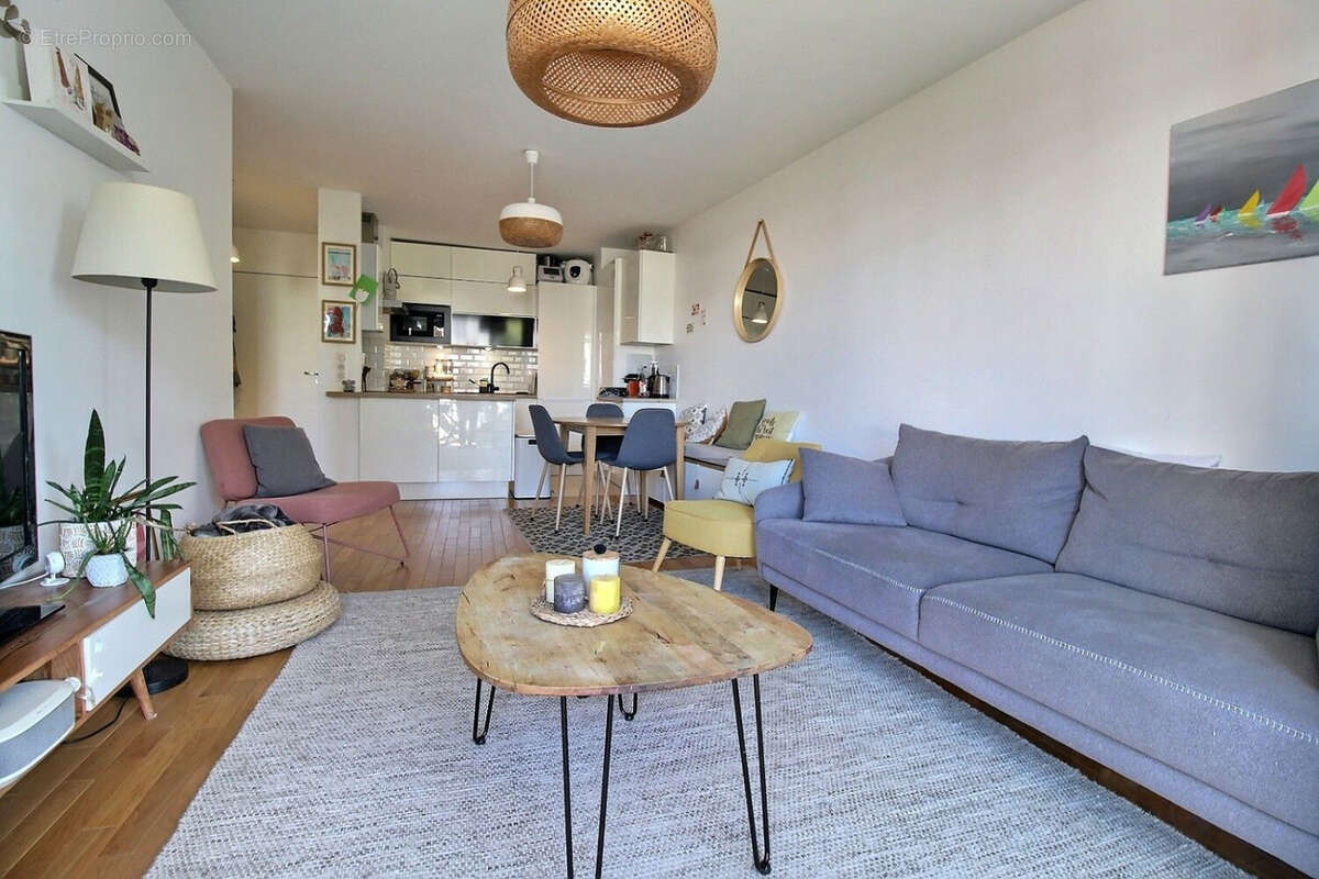 Appartement à ISSY-LES-MOULINEAUX