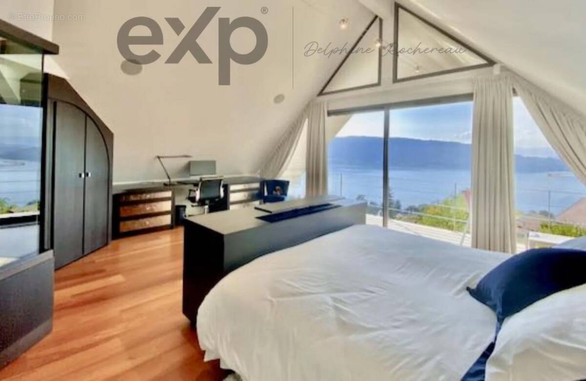 Maison à VEYRIER-DU-LAC